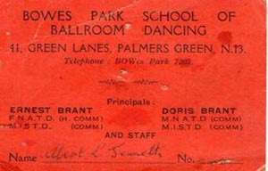 Les Sennett club card